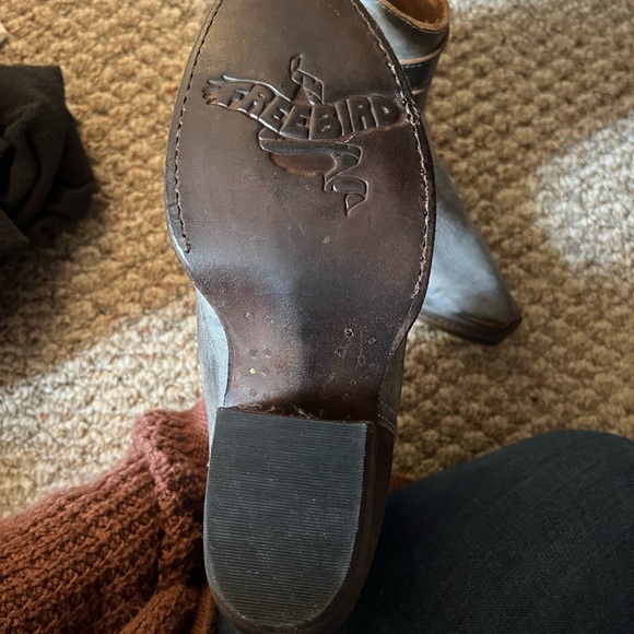 Freebird size 5 - Picture 3 of 3